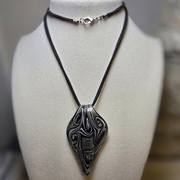 Black & Silver Glass Pendant - Picture 2 of 5